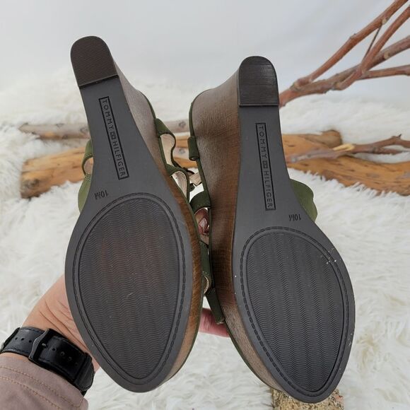 Tommy Hilfiger Green wedge sandals - Picture 2 of 7